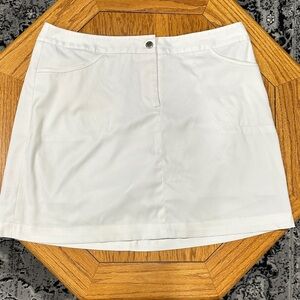 *CUTTER & BUCK* White Skort Size 8